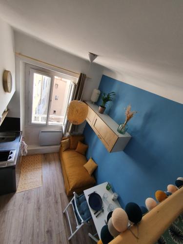 Appartement Studio mezzanine au cœur de Marseille LODI /BAILLE 5 -ème étage 67 Rue de Lodi Marseille