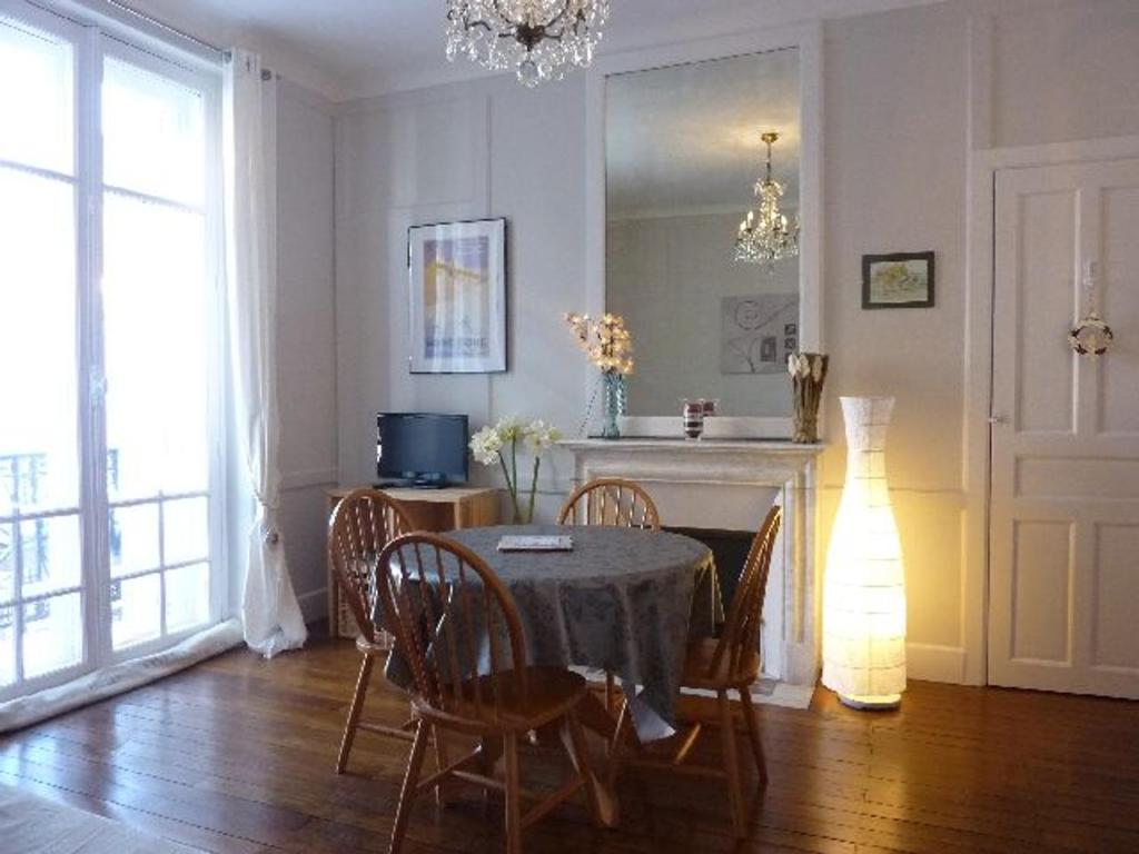 Appartement Studio Mont-Dore, 1 pièce, 4 personnes - FR-1-608-38 PLACE DU PANTHEON, 63240 Le Mont-Dore