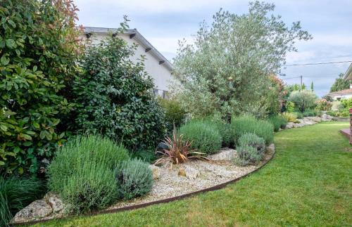 Maison d'hôtes Studio Nathalie et Sebastien 33 Chemin d'Avignon La Brède