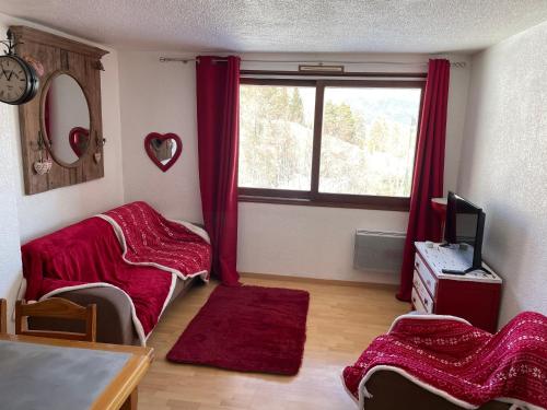 Appartement Studio pied des pistes Le Supersauze Enchastrayes