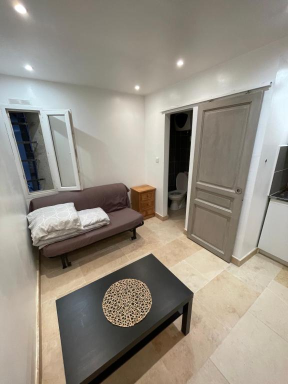 Appartement Studio plein centre aix en Provence 13 Rue Fermée, 13100 Aix-en-Provence