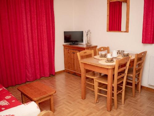 Appartement Studio Puy-Saint-Vincent, 1 pièce, 4 personnes - FR-1-504-228 CLOT DES LEOTHAUDS STATION 1800 Puy-Saint-Vincent