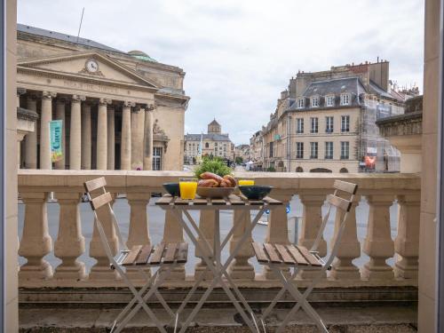 Studio rénové avec terrasse et vue unique ! Caen france