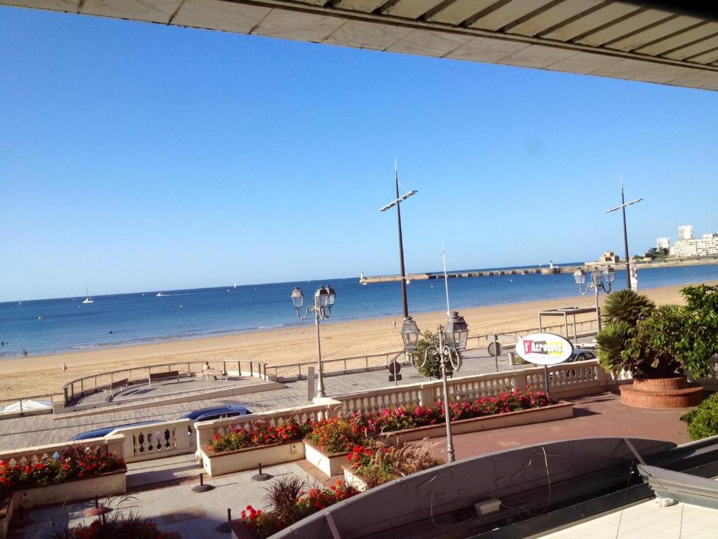 Appartement Studio Residence Les Algues - Place Foch 2/13 Place Foch, 85100 Les Sables dʼOlonne