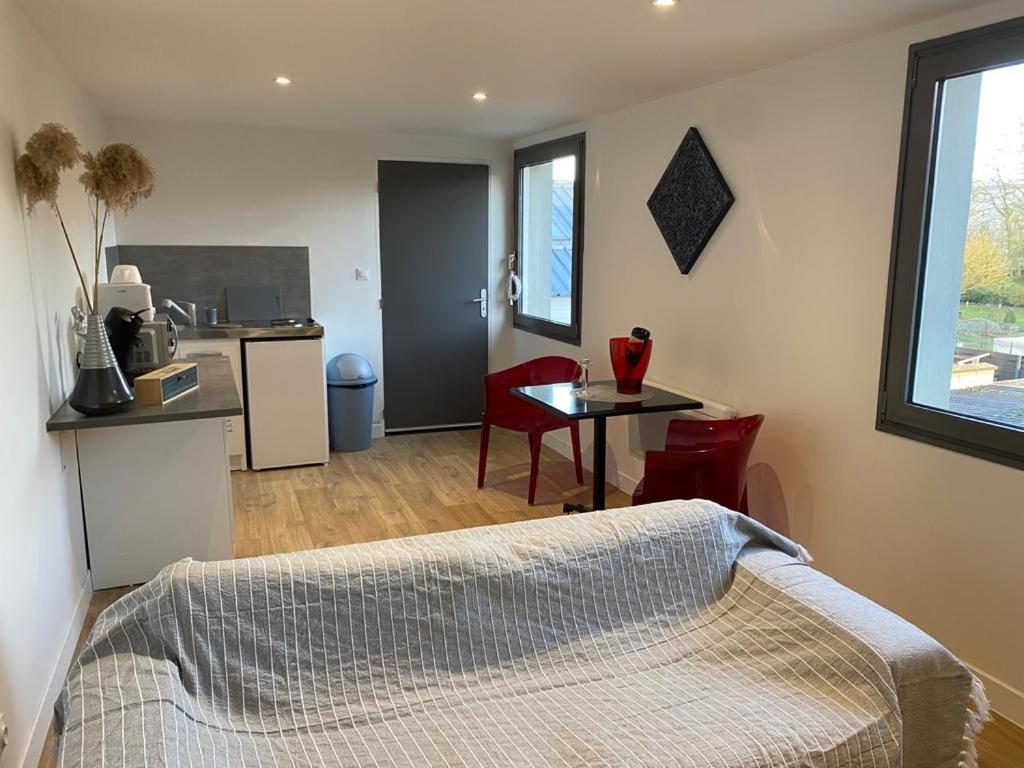 Appartement studio rouge 69 Rue Emile Zola, 62000 Arras