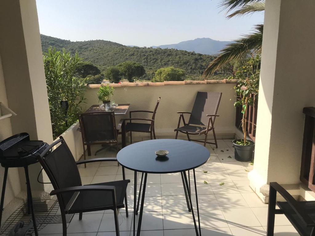 Appartement Studio Saint-Raphaël, 1 pièce, 4 personnes - FR-1-504-645 Domaine de Cap Esterel 2975-3001 Boulevard de la 36ème division du Texas Lieu-dit AGAY, 83700 Saint-Raphaël