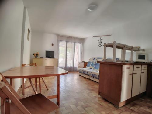 Appartement Studio Saintes-Maries-de-la-Mer, 1 pièce, 4 personnes - FR-1-475-49 2 Avenue Des Massoucles - Le Vaccares Iii NÂ°25  - Les Saintes-Maries-de-la-Mer