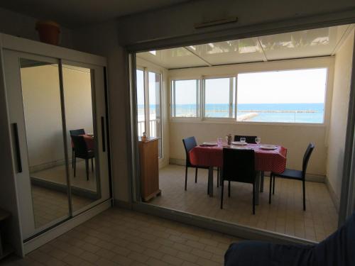 Appartement Studio Sète, 1 pièce, 4 personnes - FR-1-472-115 Place MER ET SOLEIL Sète