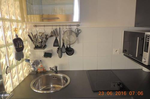 Appartement STUDIO STANDING VUE MER 2 PERS. 5 min.CANNES La Mirandole Vallauris