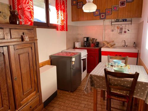 Studio sympa avec terrasse , maxi 4 pers.Briançon Briançon france