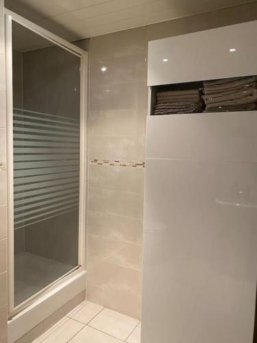 Appartement Studio Thermothel 304 avenue des thermes Saint-Martin-dʼUriage