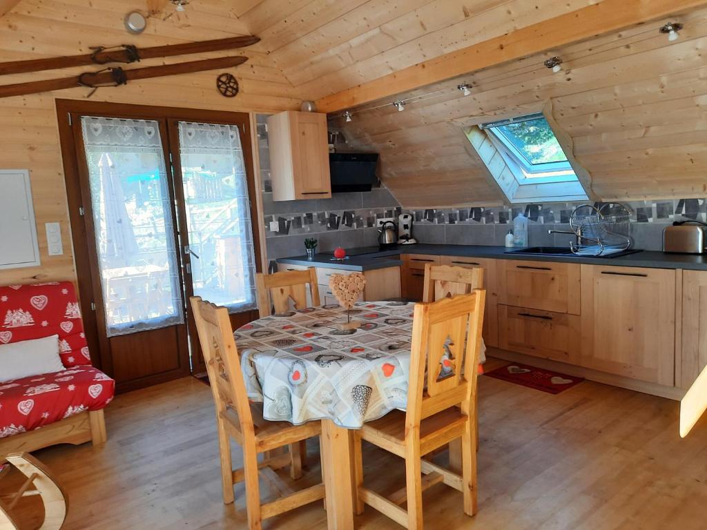 Appartement Studio Tilleuls Saussa, 65120 Gèdre