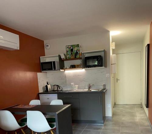 Appartement Studio tout confort CLIMATISÉ WIFI 165 Avenue des Hespérides Balaruc-les-Bains