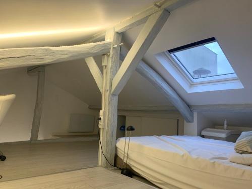 Appartement Studio type loft 11 Rue de Nantes Paris