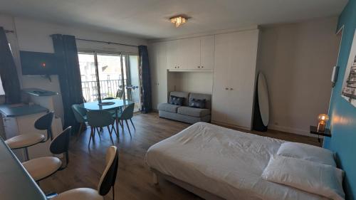 Appartement Studio Vieux Port 17 Boulevard de la Ferrage Cannes