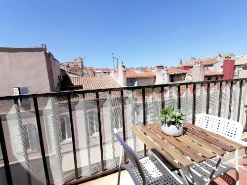 Studio Vieux-Port avec terrasse Marseille france