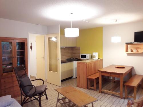 Appartement Studio Villard-de-Lans, 1 pièce, 5 personnes - FR-1-689-93 471 Rue de la Fleur du Roy Résidence Le Jardin des Campanules Bâtiment Blanche Epine Villard-de-Lans