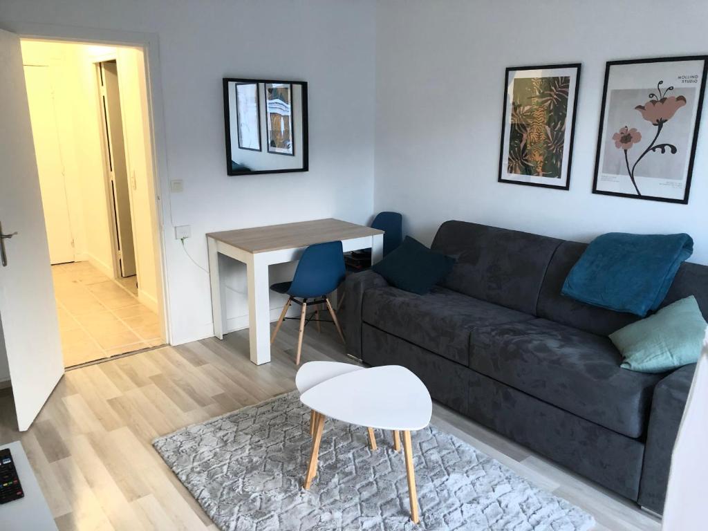 Appartement Studio Villennes sur Seine près de la gare 142 Avenue Georges Clemenceau, 78670 Villennes-sur-Seine