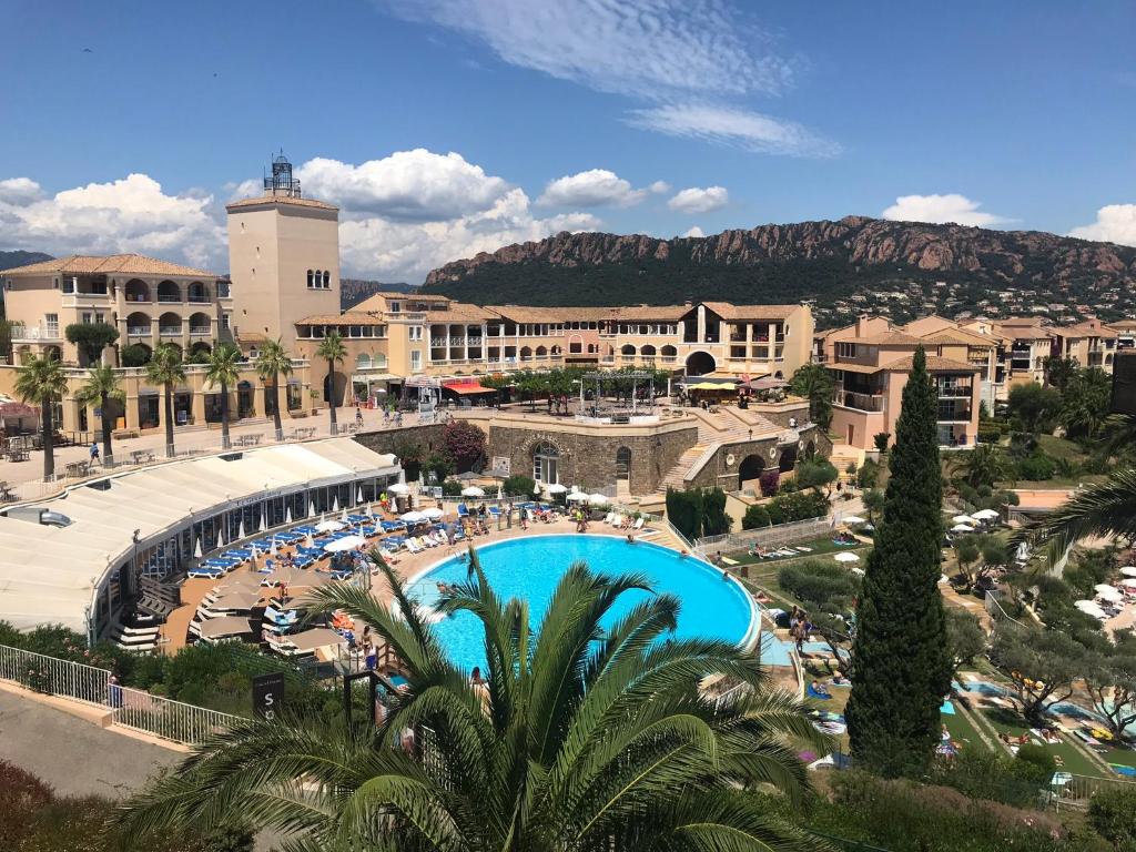 Appartement Studio vue mer Allée du golf, 83530 Agay