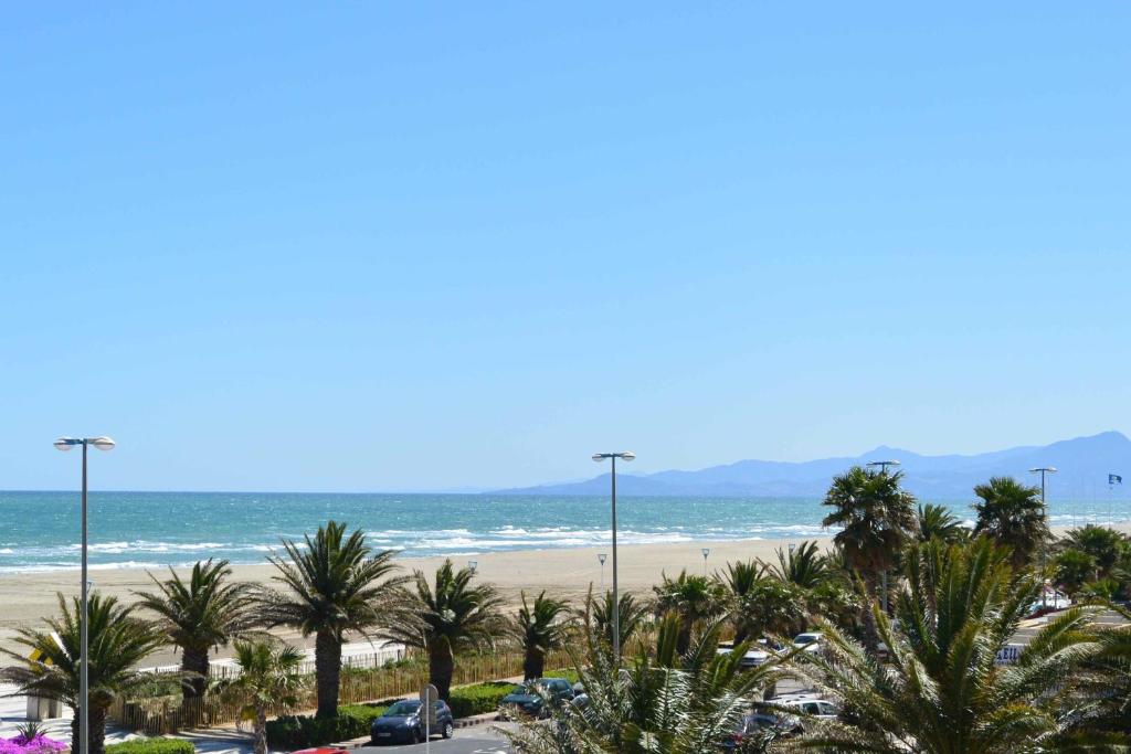 Appartement Studio vue mer et Cap 6 Promenade de la Côte Radieuse, 66140 Canet-en-Roussillon