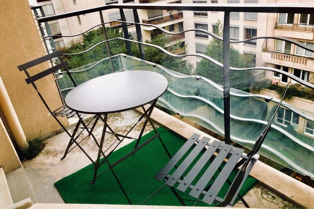 Appartement Studio With Balcony In Issy Les Moulineaux 5ème étage, Résidence Adagio, appt 504 16 Rue Eliane Jeannin-Garreau, 92130 Issy-les-Moulineaux