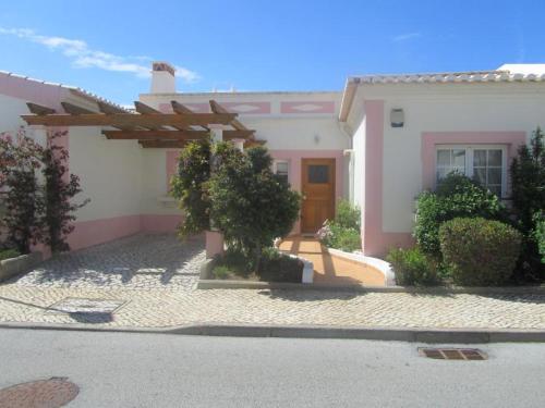 Stunning 3 bed villa with pool- Golf Beach Budens portugal