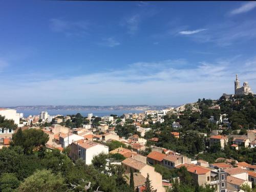 Stunning apartment with an open sea view Marseille france