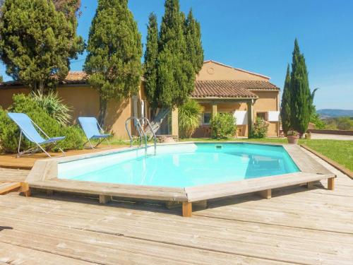 Stunning Holiday Home with Swimming Pool in Loupia Loupia france