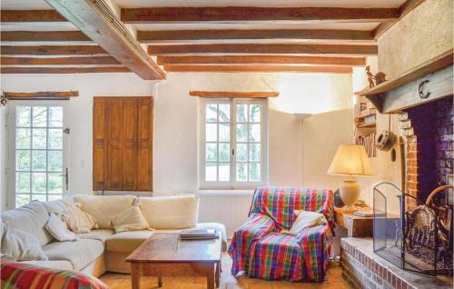 Stunning home in Beauchene with 4 Bedrooms, WiFi and Outdoor swimming pool Beauchêne france