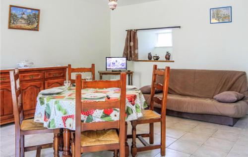 Maison de vacances Stunning home in Digosville with 1 Bedrooms and WiFi  Digosville