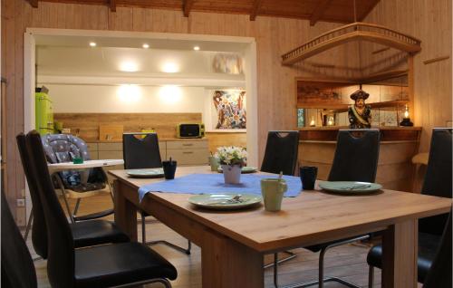 Maison de vacances Stunning home in Emsland with 4 Bedrooms, Sauna and WiFi  Dankern