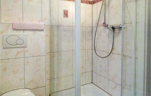 Maison de vacances Stunning home in Kmbdchen with 5 Bedrooms and WiFi  Kümbdchen