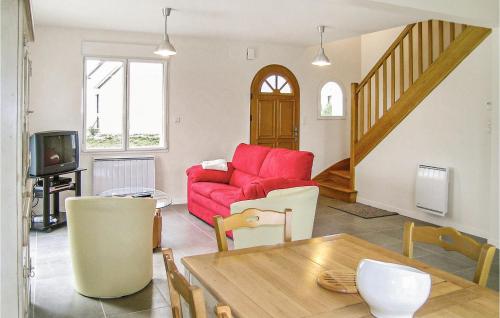 Stunning home in Lanmodez with 4 Bedrooms and WiFi Pommelin france