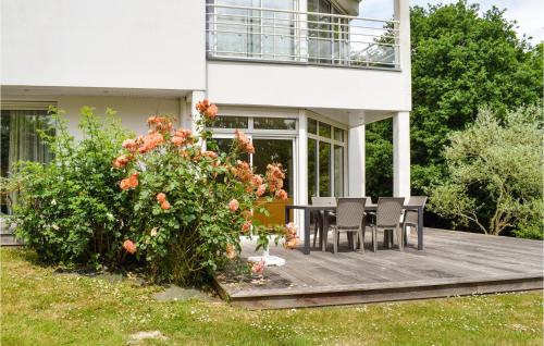 Stunning home in Léhon with WiFi and 5 Bedrooms Léhon france