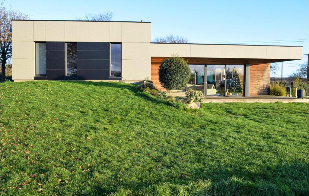 Maison de vacances Stunning home in Pllan-le-Petit with WiFi and 4 Bedrooms , 22980 Plélan-le-Petit