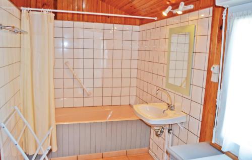 Stunning home in Plogastel St Germain with 3 Bedrooms and WiFi Plogastel-Saint-Germain france