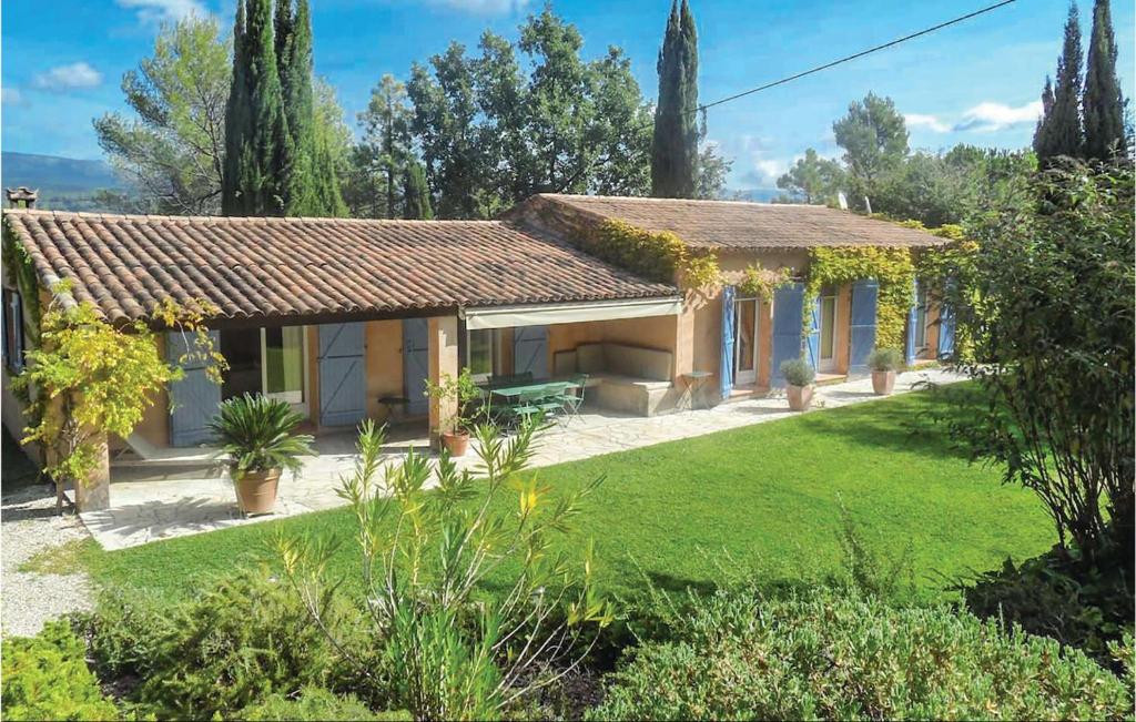 Maison de vacances Stunning home in Tourrettes with 3 Bedrooms, WiFi and Private swimming pool , 83440 Tourrettes