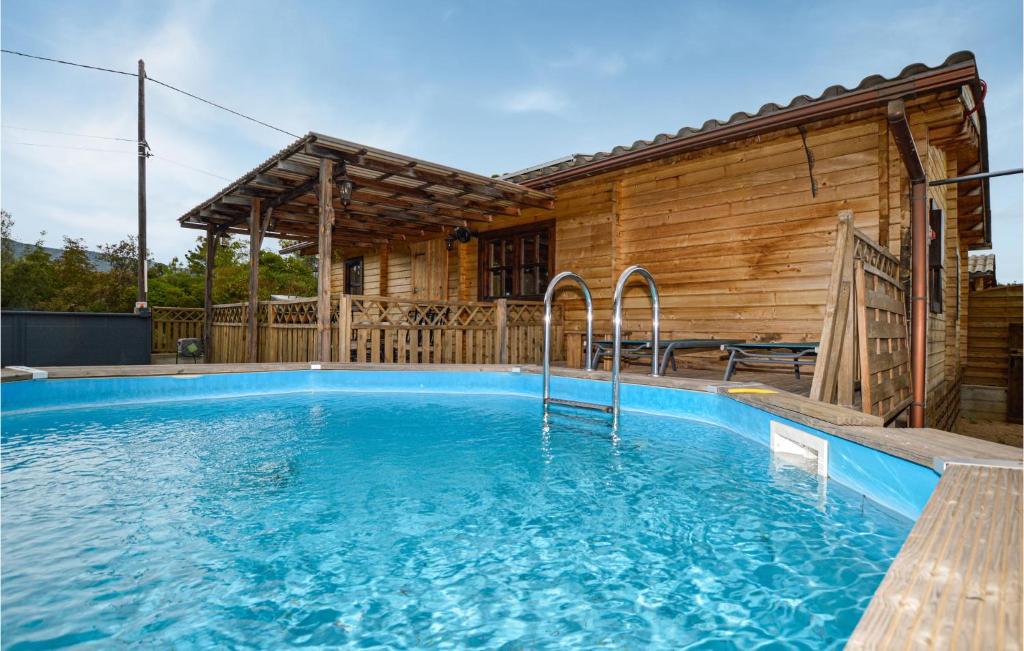 Maison de vacances Stunning home in VENTISERI with Outdoor swimming pool, 2 Bedrooms and WiFi , 20240 Ventiseri