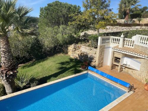 Stunning views, private position - 7 mins from the beach! Heated pool & Aircon Budens portugal