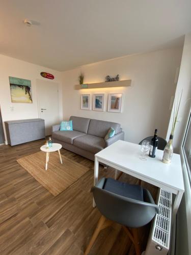 Appartement Stylische Ferienwohnung Scharbeutz TOP LAGE Strand 99 Strandallee Scharbeutz