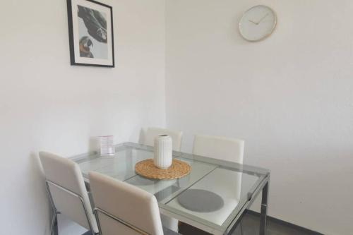 Appartement Stylish 4ZI Netflix, Kaffeetimer, WIFI, Parken 3 Gartenstraße links abbiegen zum Apartment Silvia Brand-Erbisdorf