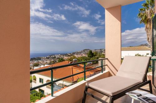 Stylish apartment with balcony and amazing views over Funchal and the sea Funchal portugal