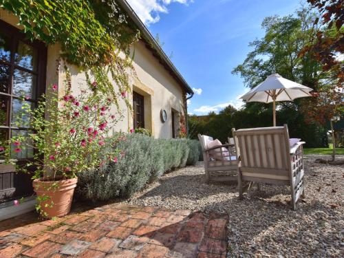 Stylish Holiday Home in Le Ch telet with Private Pool Le Châtelet france