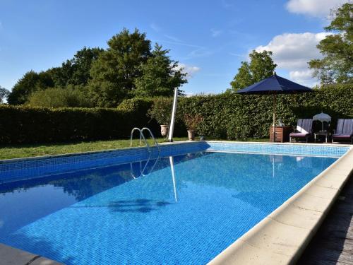 Maison de vacances Stylish Holiday Home in Le Ch telet with Private Pool  Le Châtelet