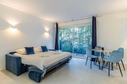 Sublime renovated apartment - 4P1BR - Balcony Cannes france