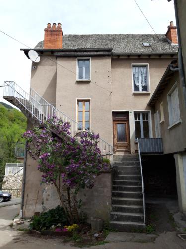 Suite avec vue panoramique sur la Truyère Entraygues-sur-Truyère france