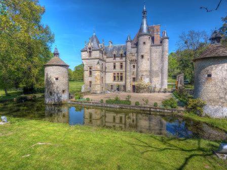 Suite dans les dépendances du Château Agonges france