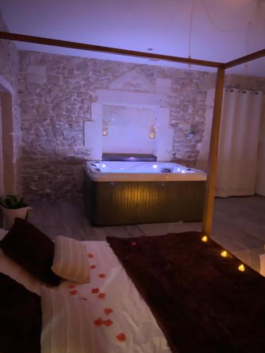 Appartement Suite de caractère avec Jacuzzi 39 Route de Nîmes Milhaud