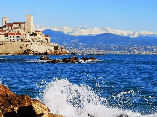 Appartement Suite Française Old Town 54 Rue de la République Antibes