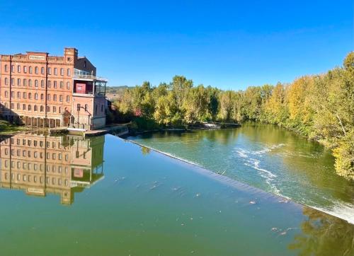 Appartement Suite prestige « Paradis » 5* au Moulin d’Albias 118 Chemin des Rives de l'Aveyron Albias